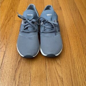 New Balance Gray Nergize women’s slip on sneakers size 8.5 EUC